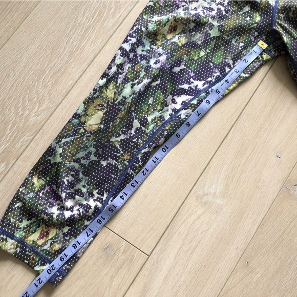 Lululemon Wunder Under Cropped Roll Down Floral Print Leggings - Picture 8 of 9